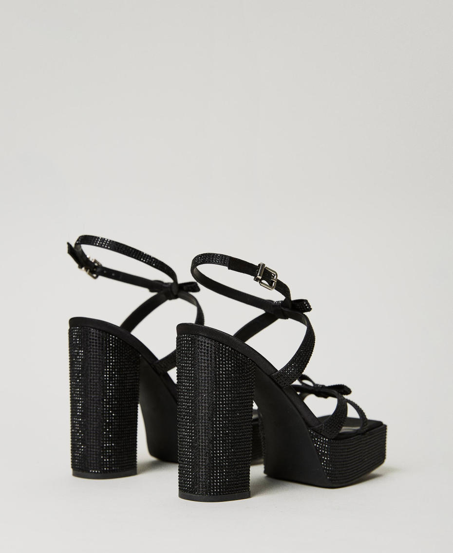Platform sandals with full rhinestone