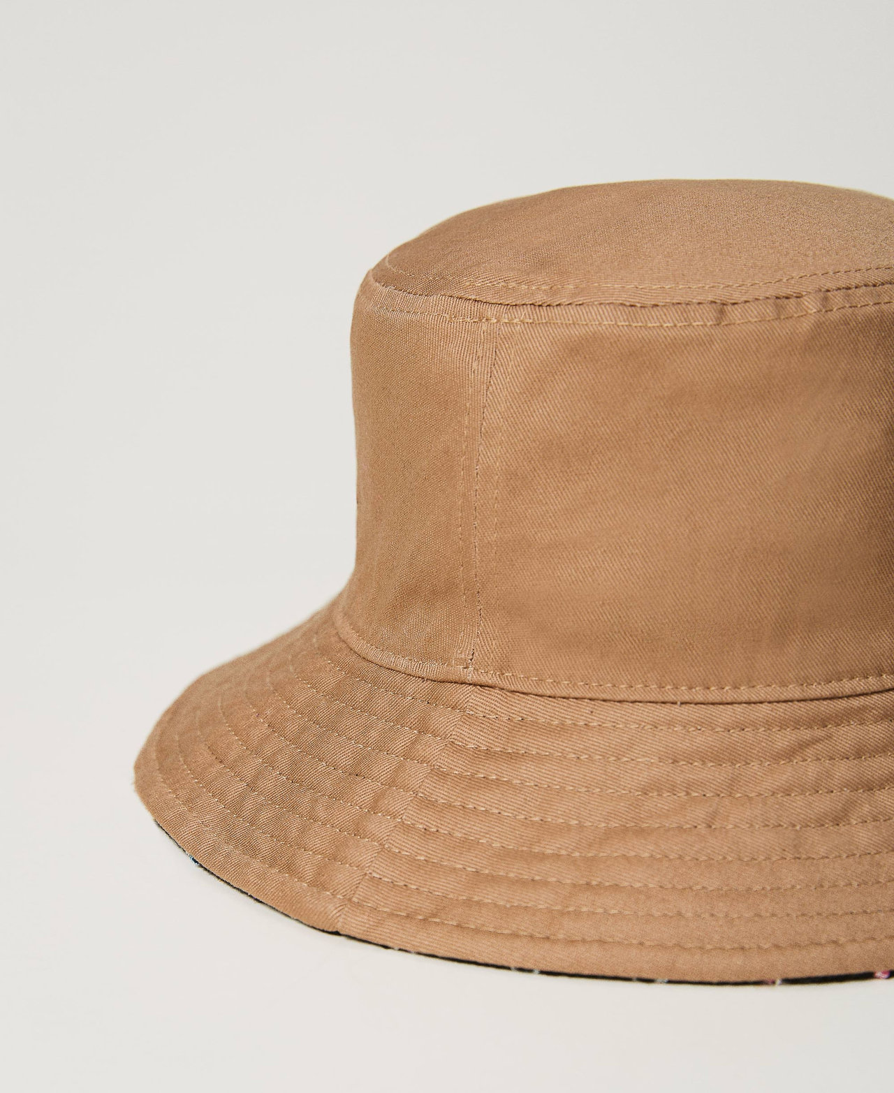 Reversible fisherman’s hat Two-tone Multicolour Bouclé / “Irish Cream” Brown Woman 232AO5030-03