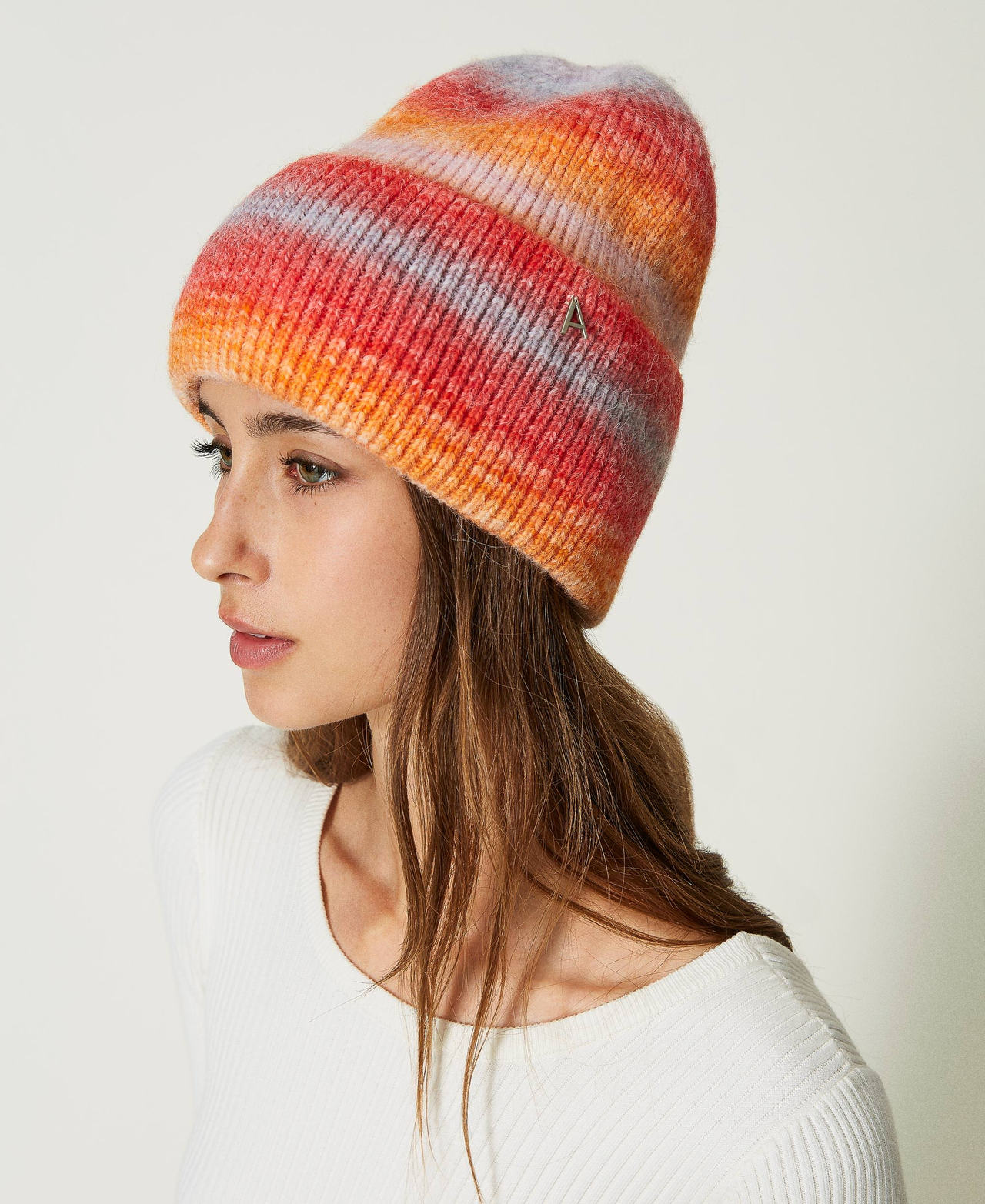 Bonnet avec rayures dégradées