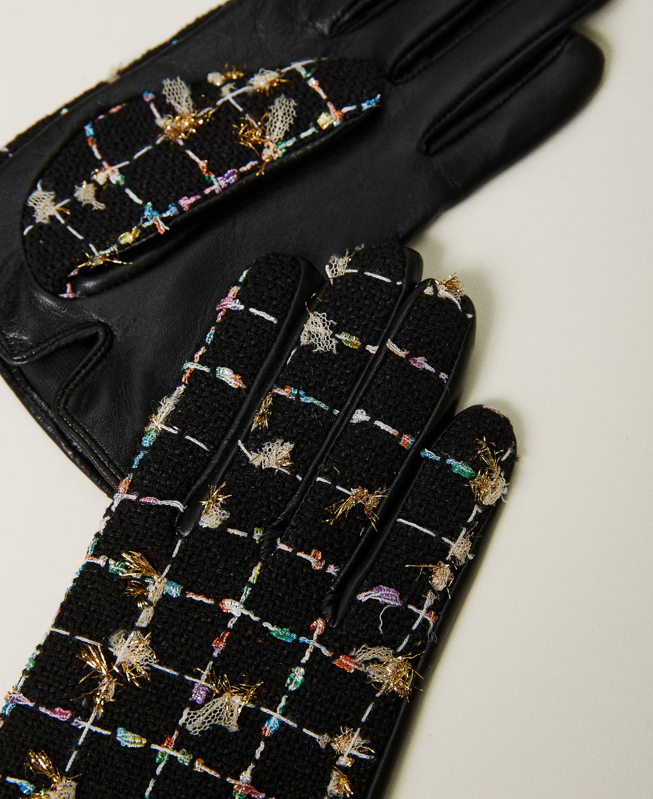 Gants en tissu bouclé