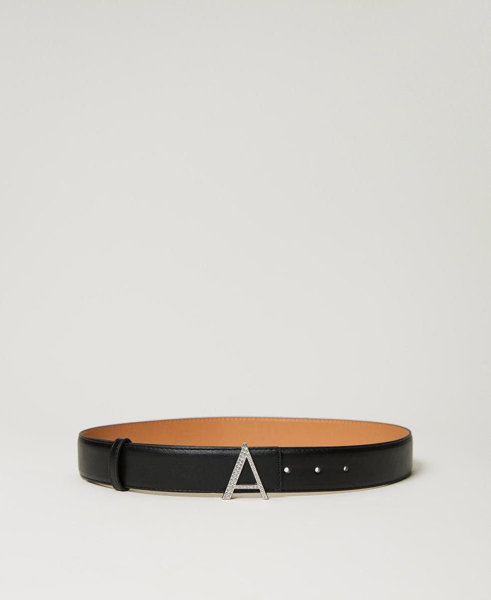 Belt with logo buckle