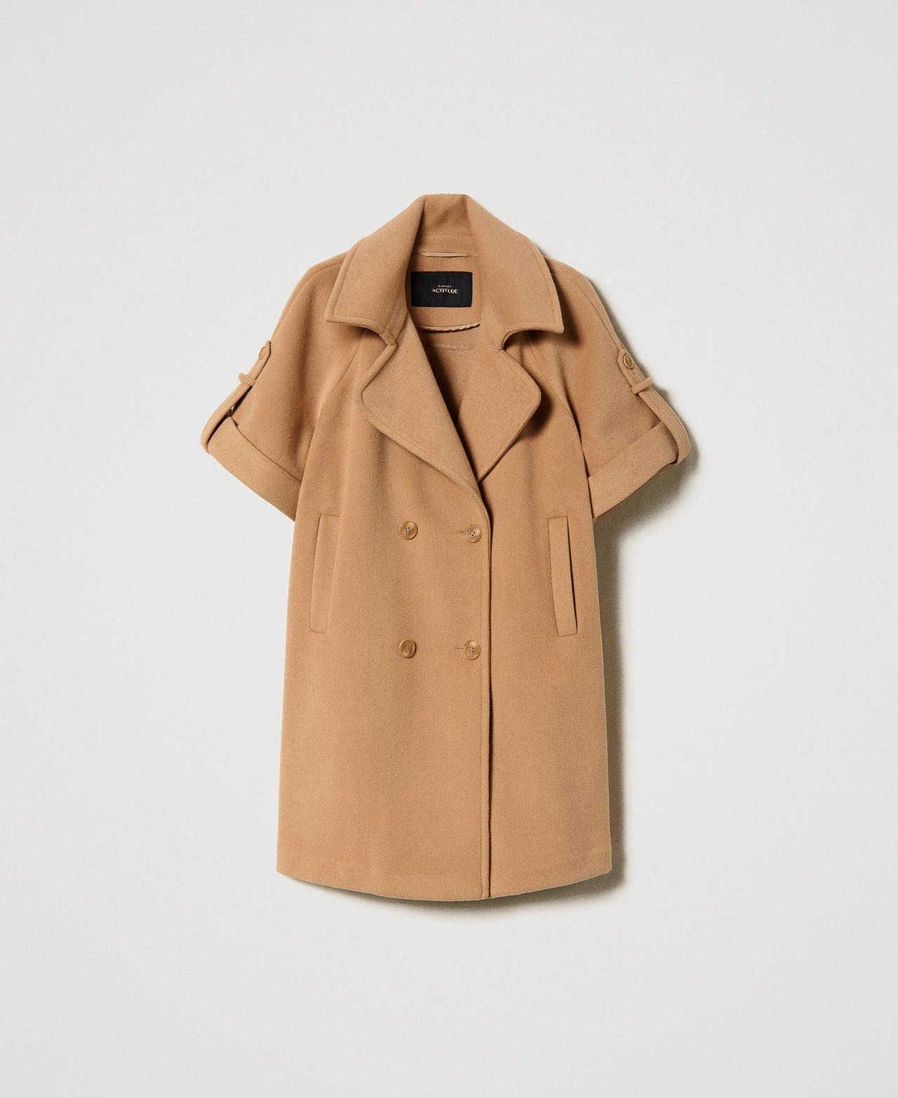 Cappotto in panno a maniche corte