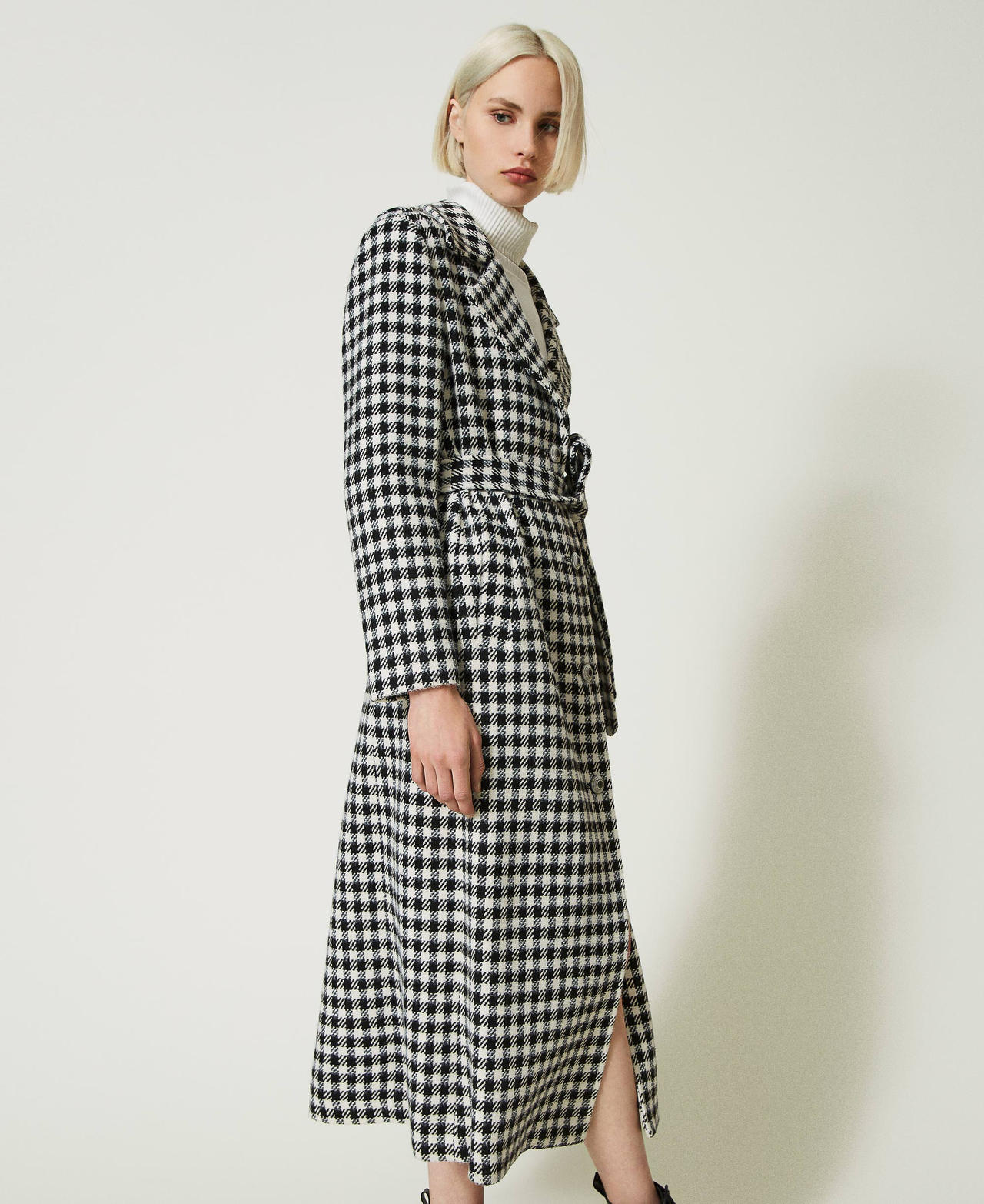 Manteau long avec motif Vichy Bicolore Lys/Noir Femme 232AP2060-02