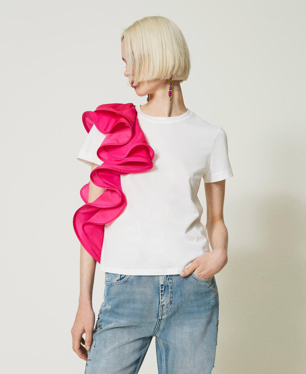 T-Shirt mit Satinvolants