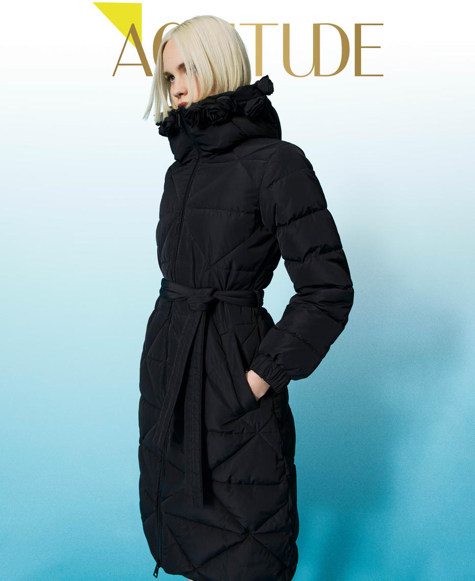 Piumino lungo con rose