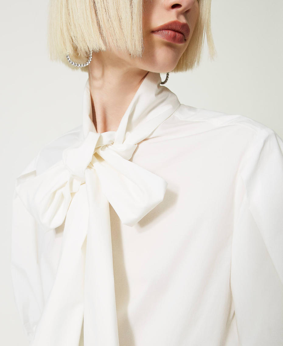 Camicia in popeline con fiocco