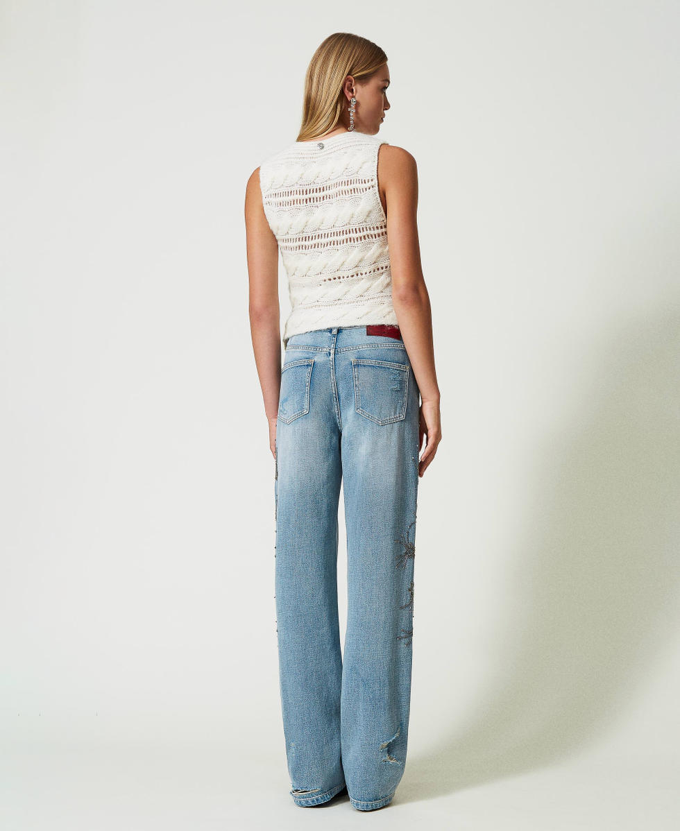 Jeans con strappi best sale