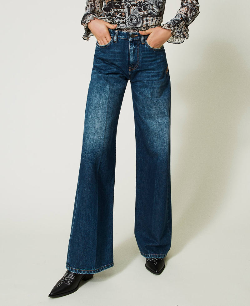 Wide leg jeans with permanent crease