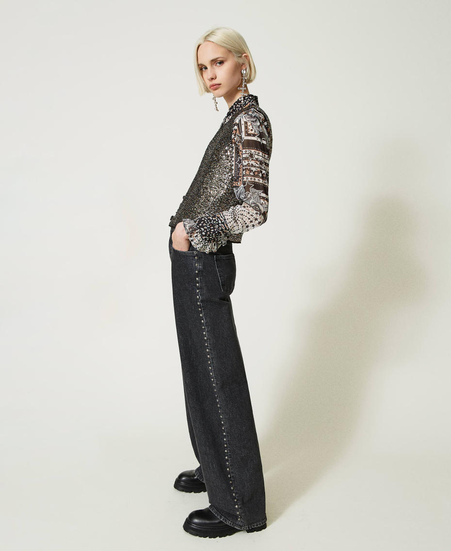 Jeans wide leg con ricamo