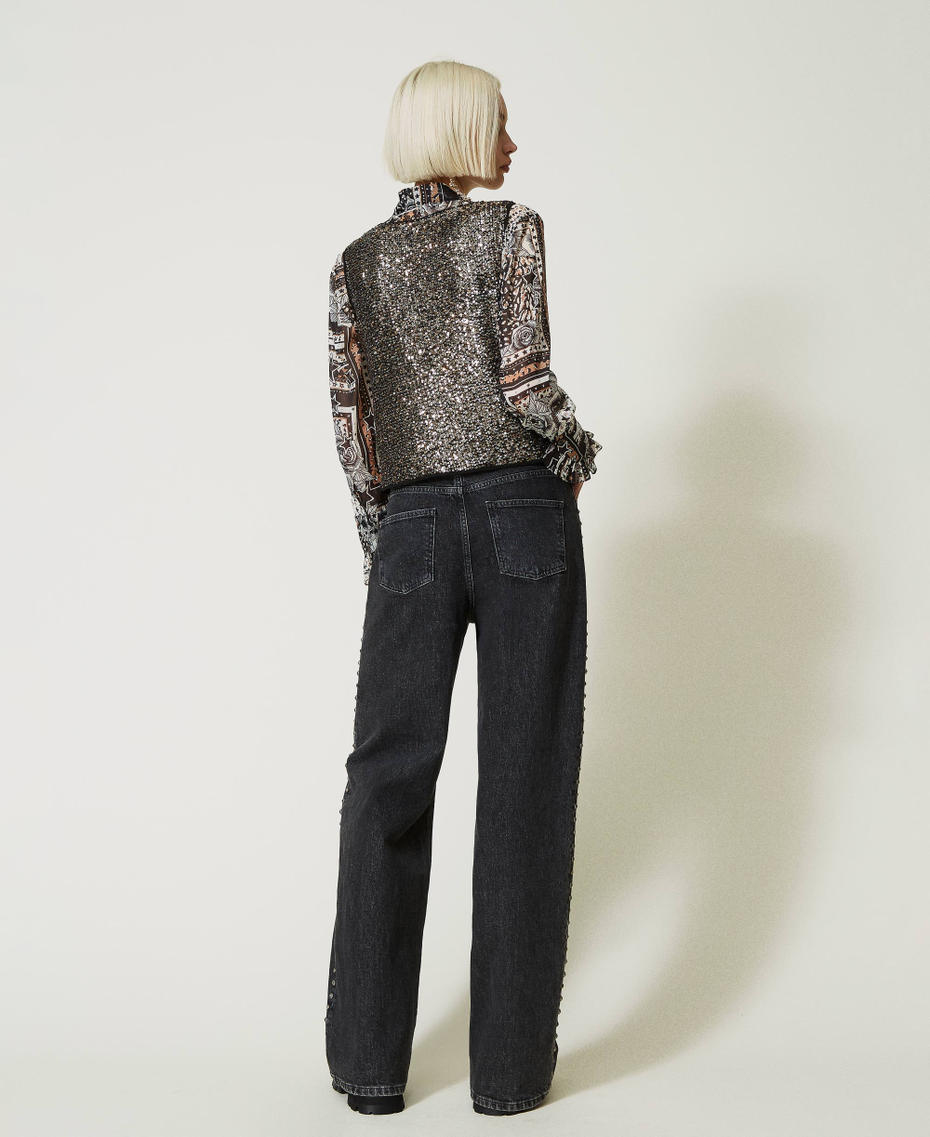 Jeans wide leg con ricamo