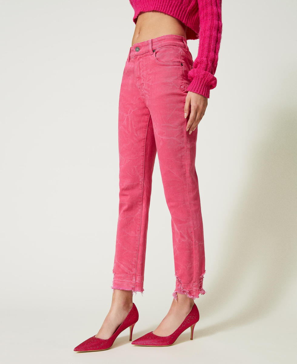 Pantalones deshilachados de abajo 2025