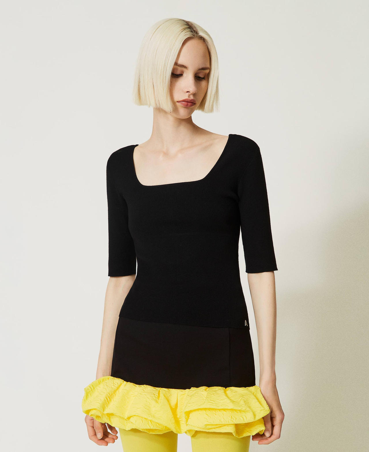 Maglia con inserti in tulle