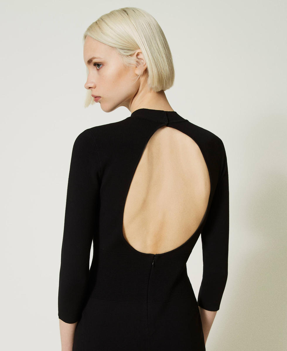 Midi-Strickkleid mit Cut-out