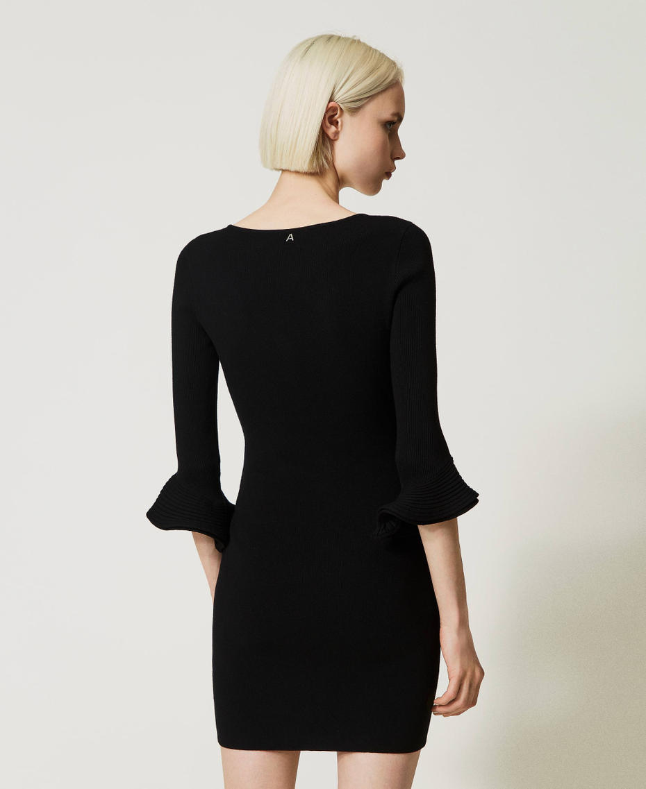 Короткое облегающее платье с оборками Черный женщина 232AP3111-04