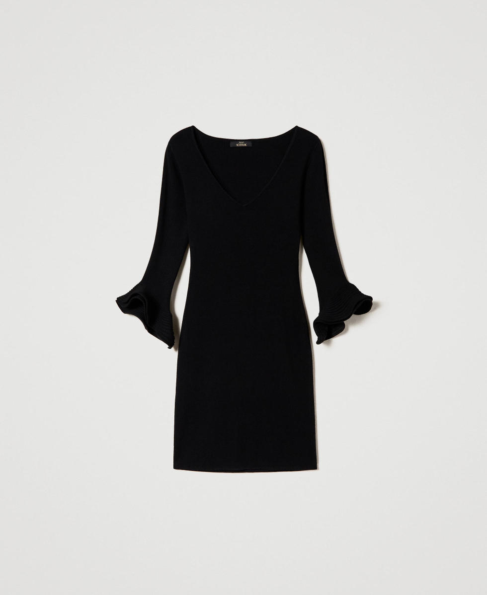 Short fitted dress with flounces
