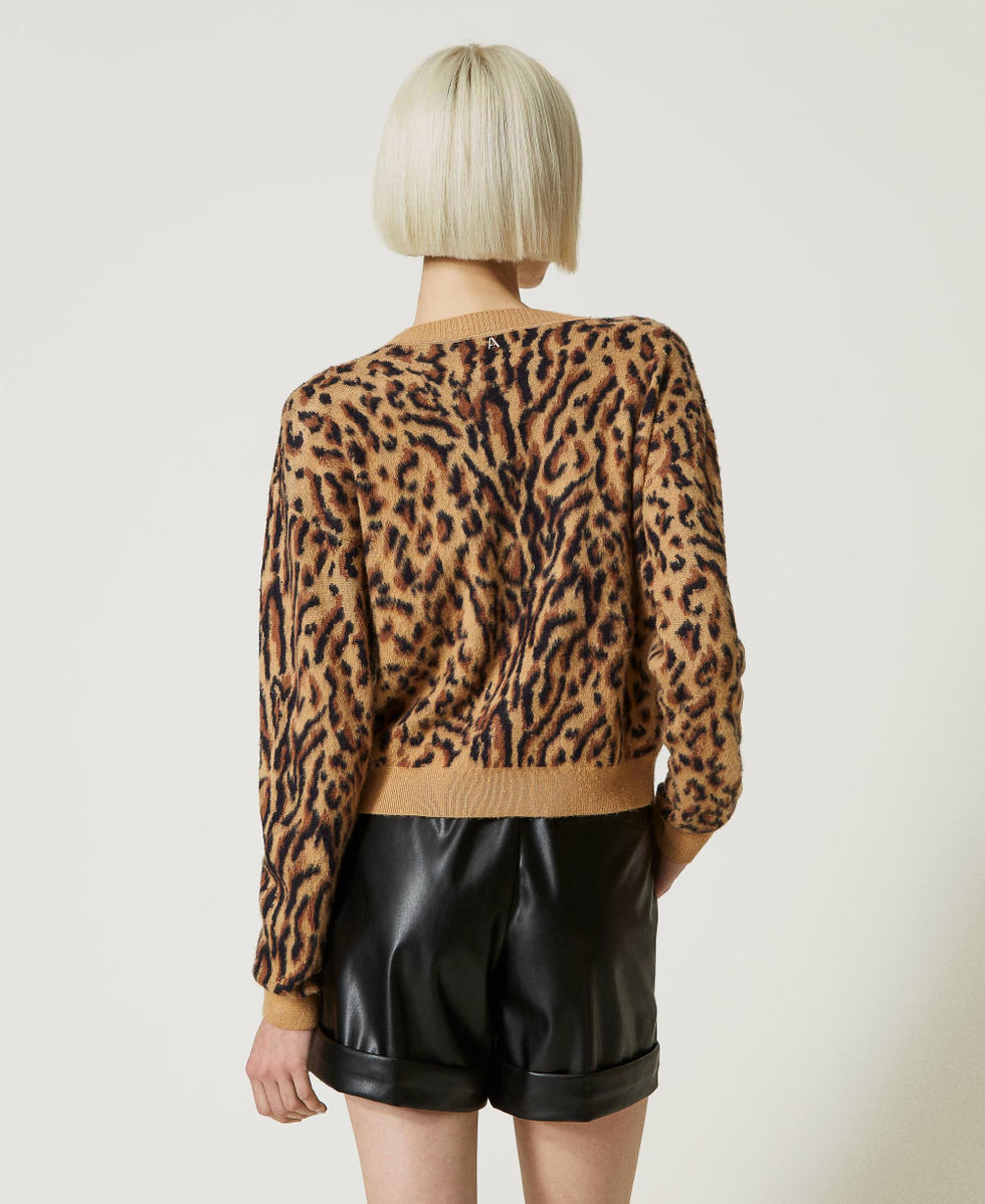 Pull jacquard animalier en laine m&eacute;lang&eacute;e