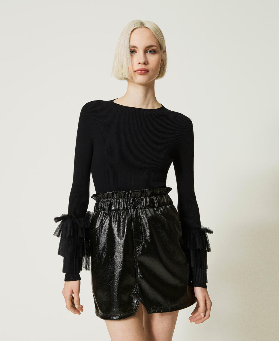 Pull ajust&eacute; avec tulle pliss&eacute;