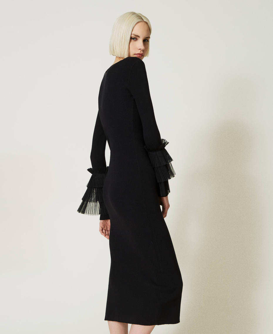 Long dress with pleated tulle