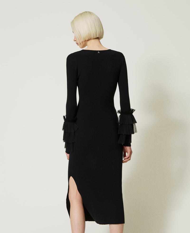 10871 Black Pleated Chiffon Tulle Dress