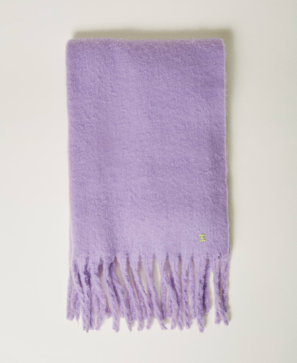 Knit MYFO scarf with fringes