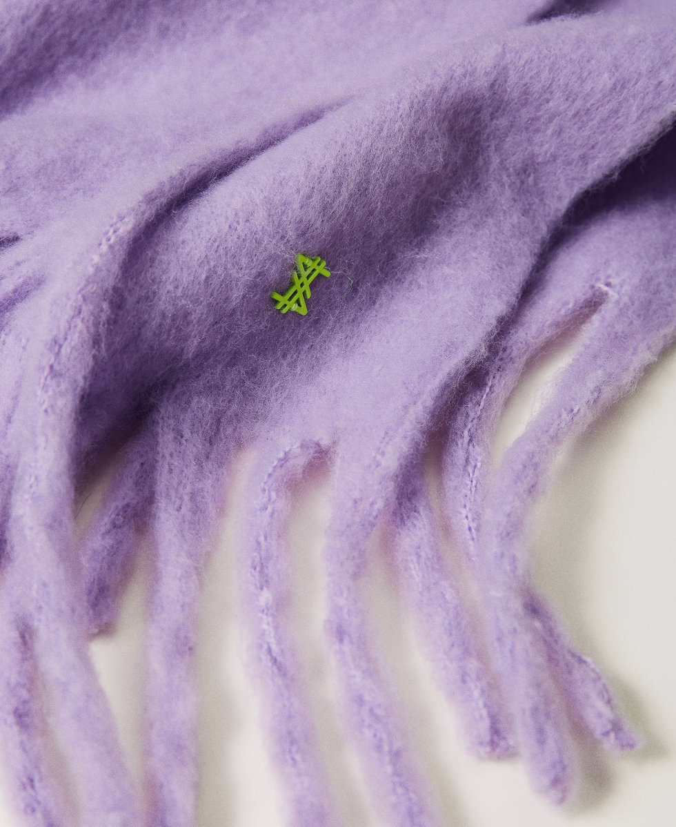 Knit MYFO scarf with fringes