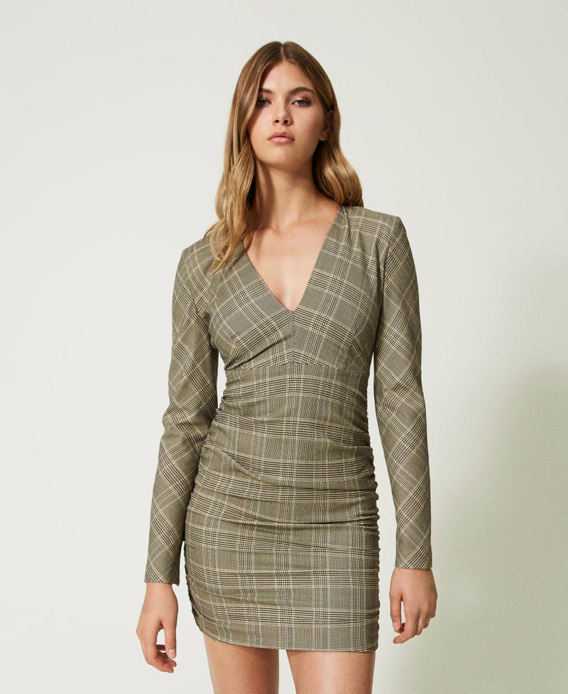 Robe courte en prince de Galles