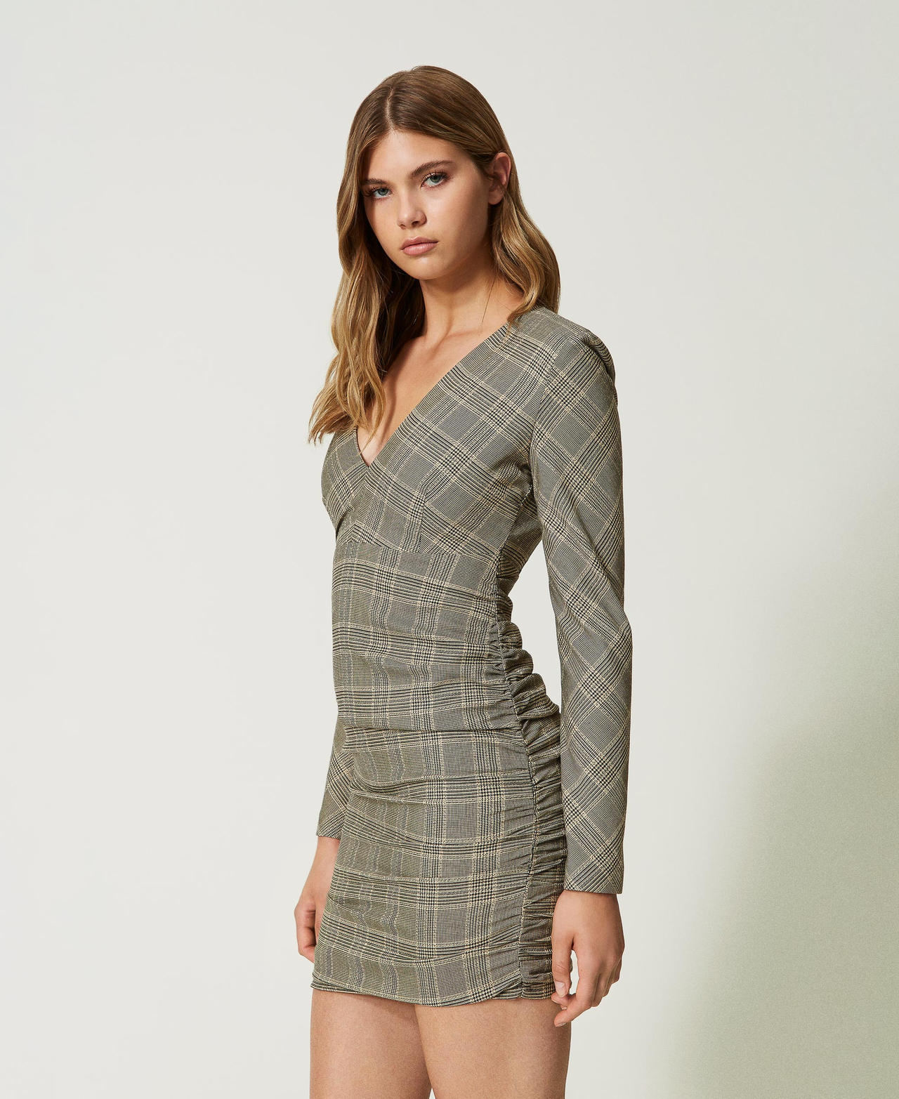 Robe courte en prince de Galles