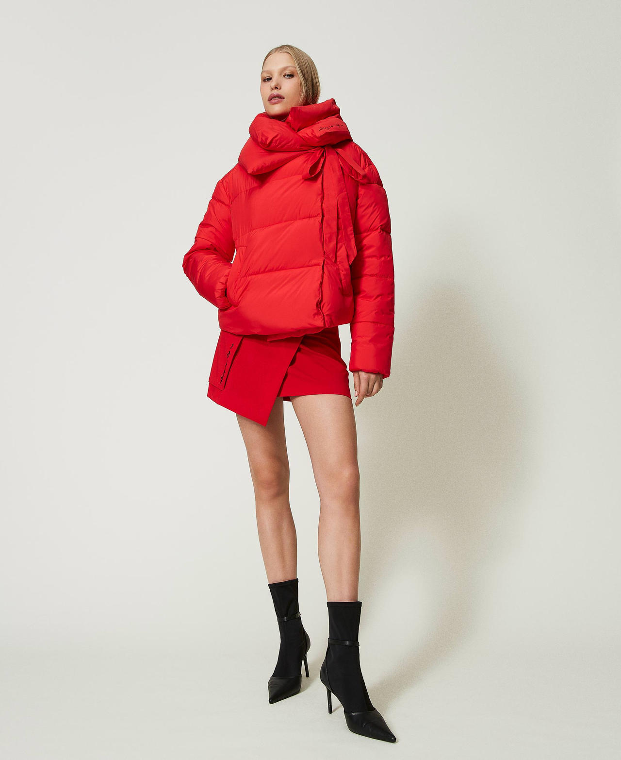 Short puffer jacket with maxi collar "Geranium" Red Woman 232AT2100-02