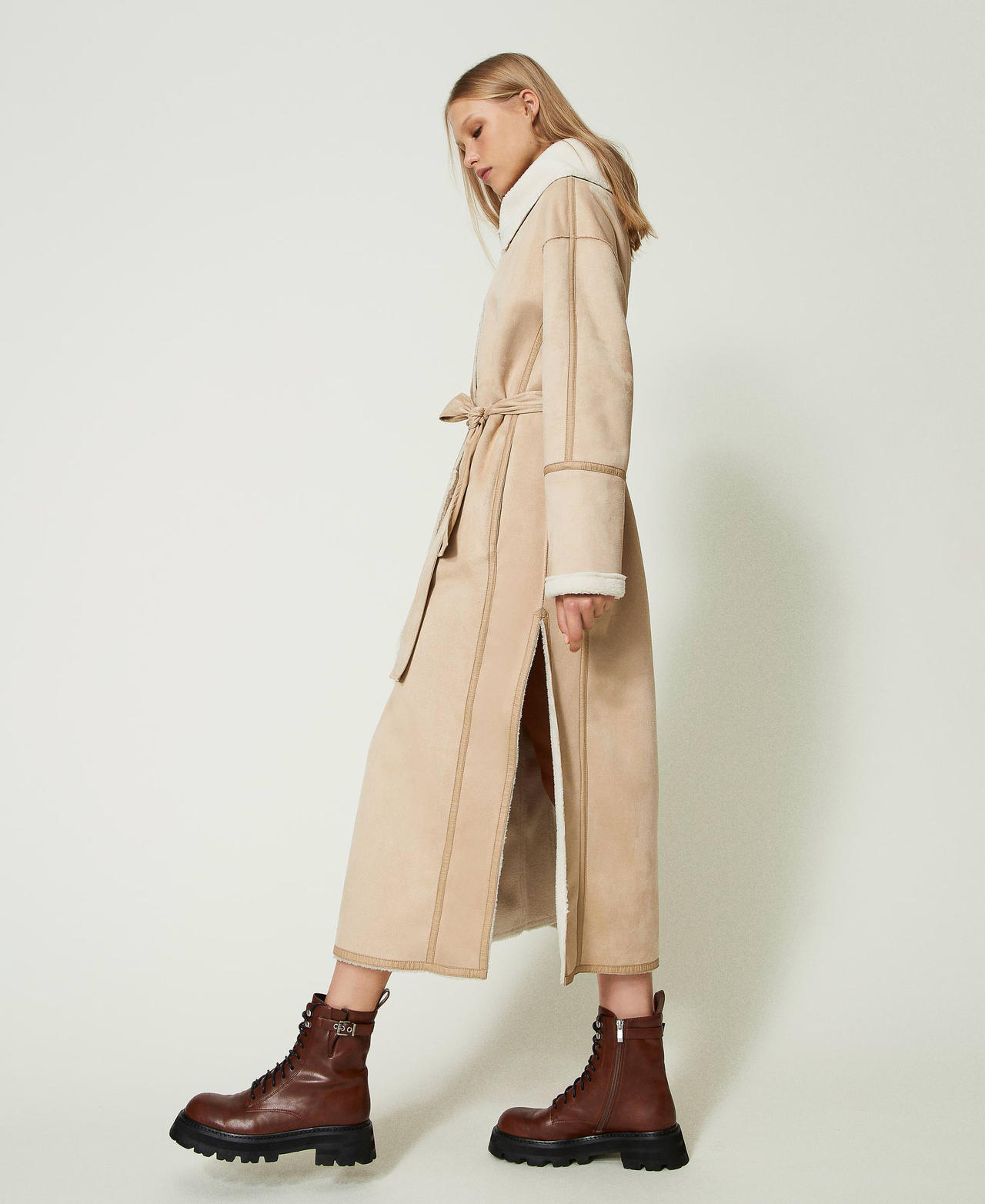 Manteau long effet cuir velours