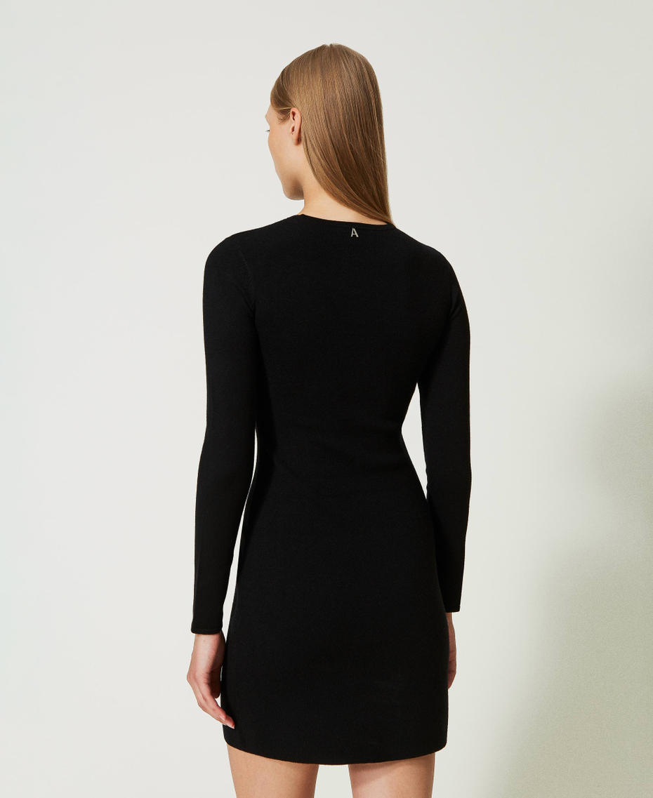 Приталенное трикотажное платье Черный женщина 232AT3040-04