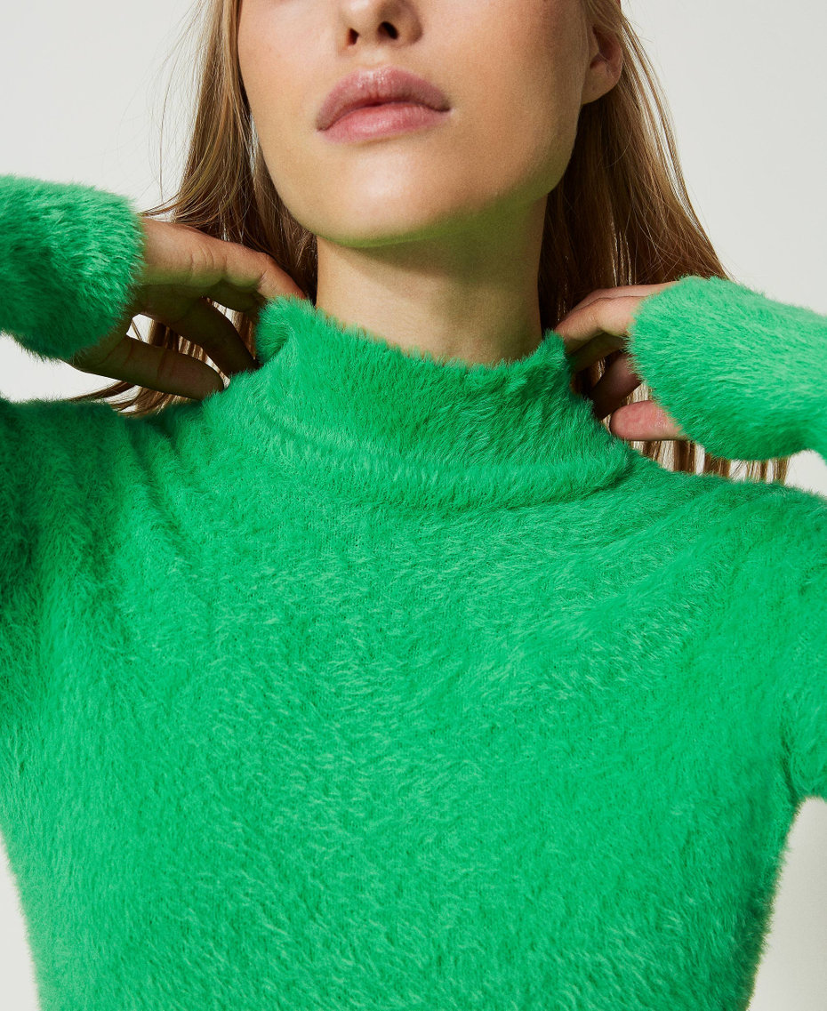 Pull col montant ajusté