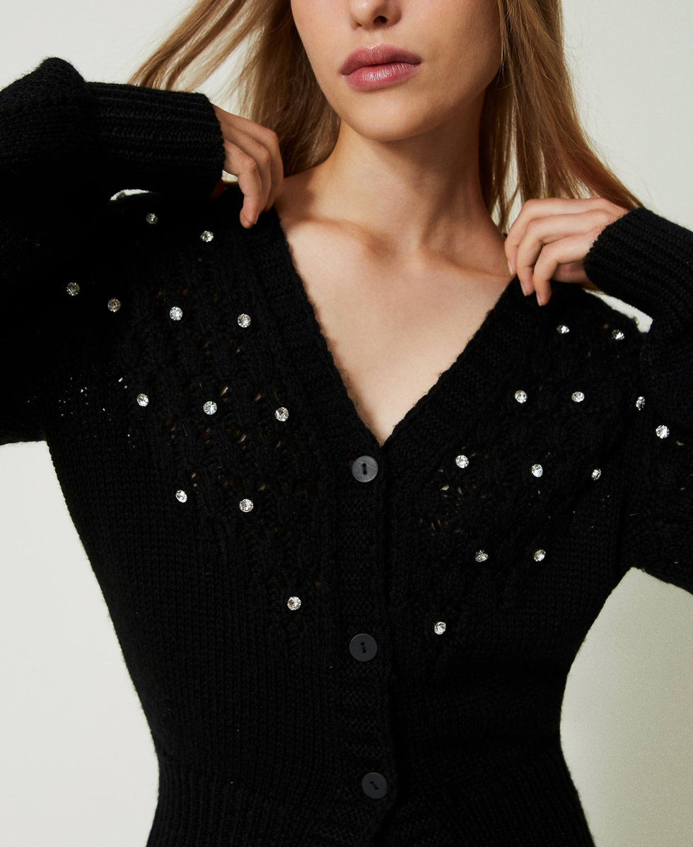 Cardigan with handmade embroidery