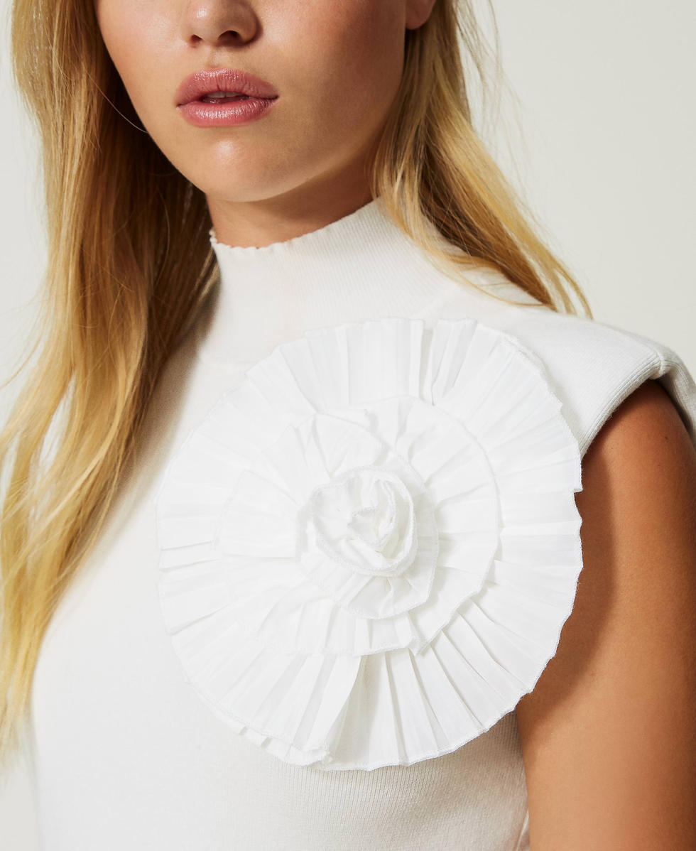 Top de cuello alto con broche White Nieve Mujer 232AT3270_00282_05