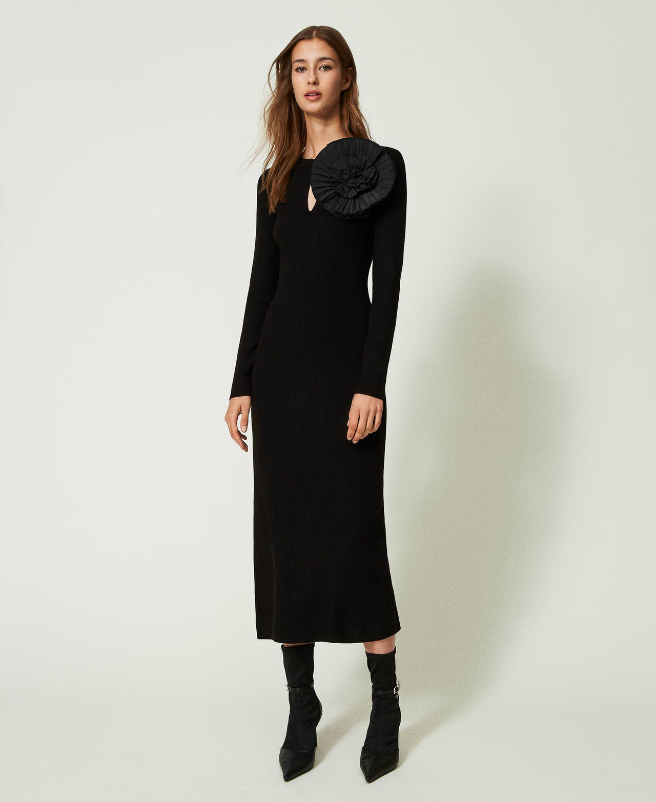 Fitted long dress with brooch Black Woman 232AT3271-02