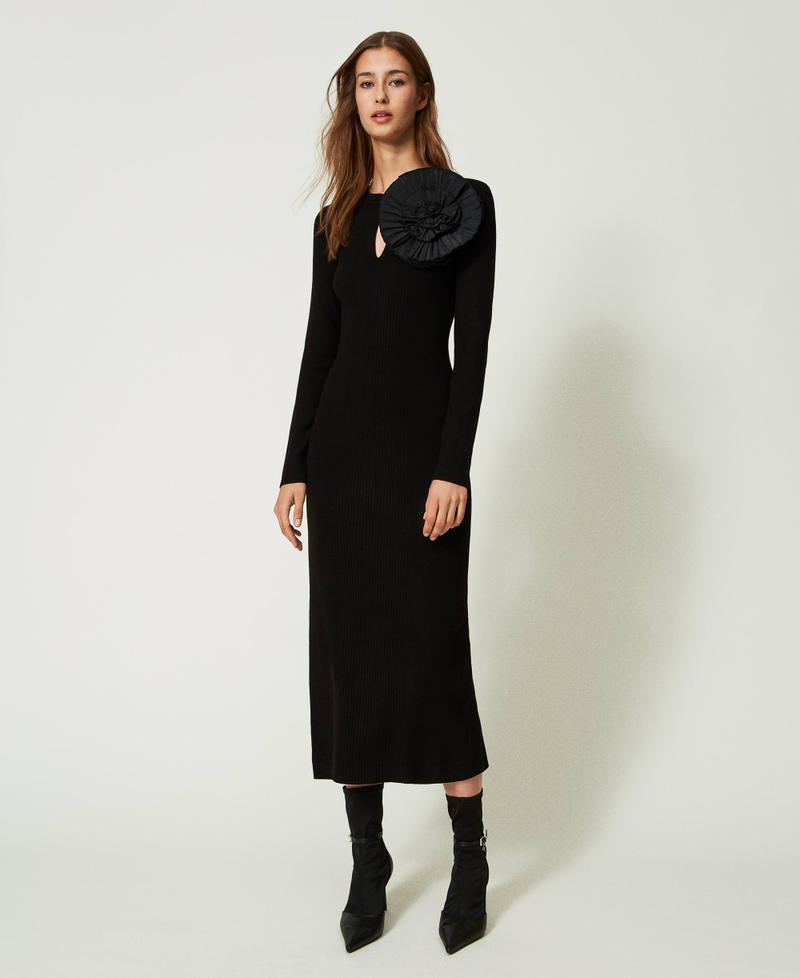 Длинное облегающее платье с брошью Черный женщина 232AT3271-02