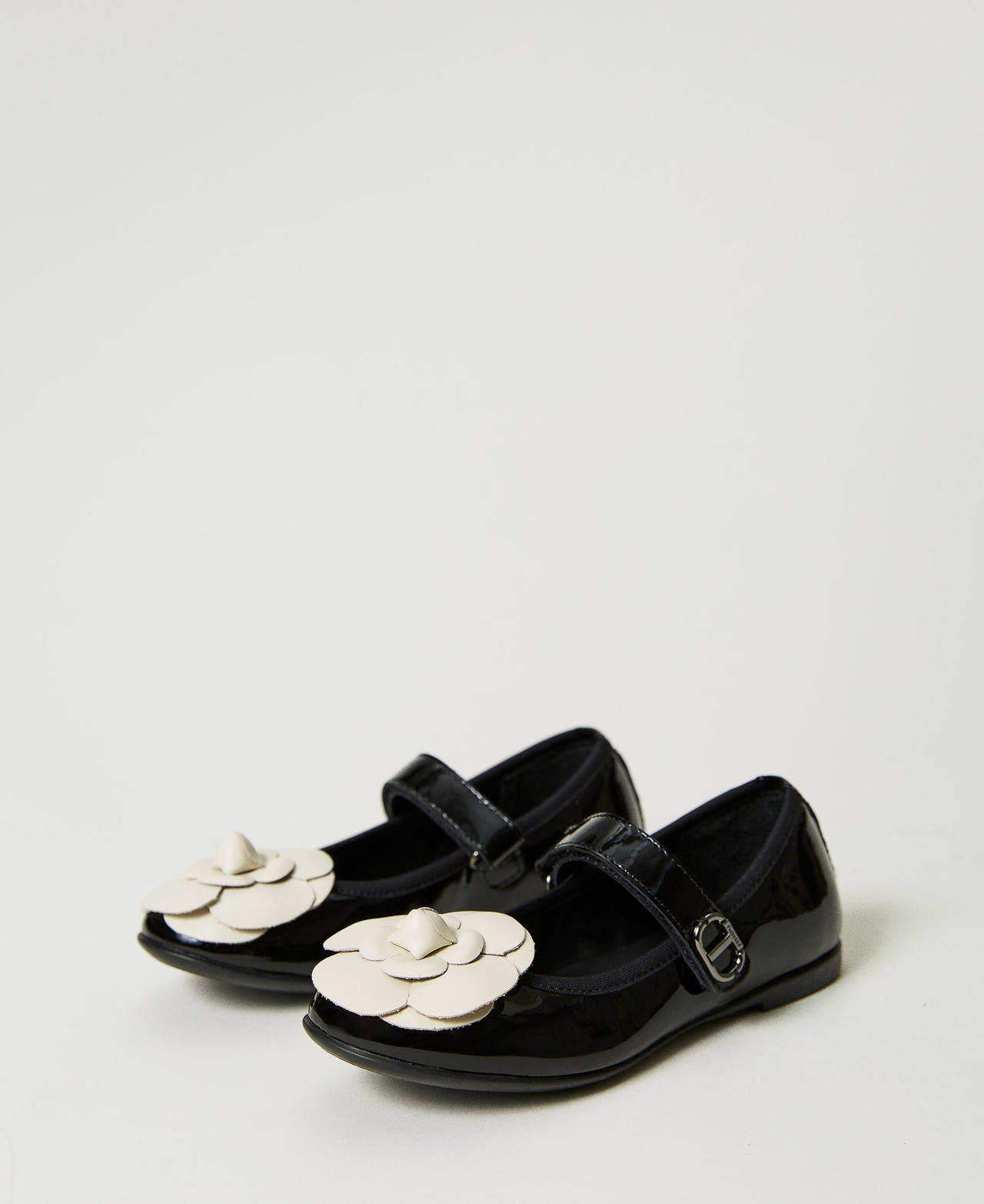 Ballerines enfant en cuir avec fleur
