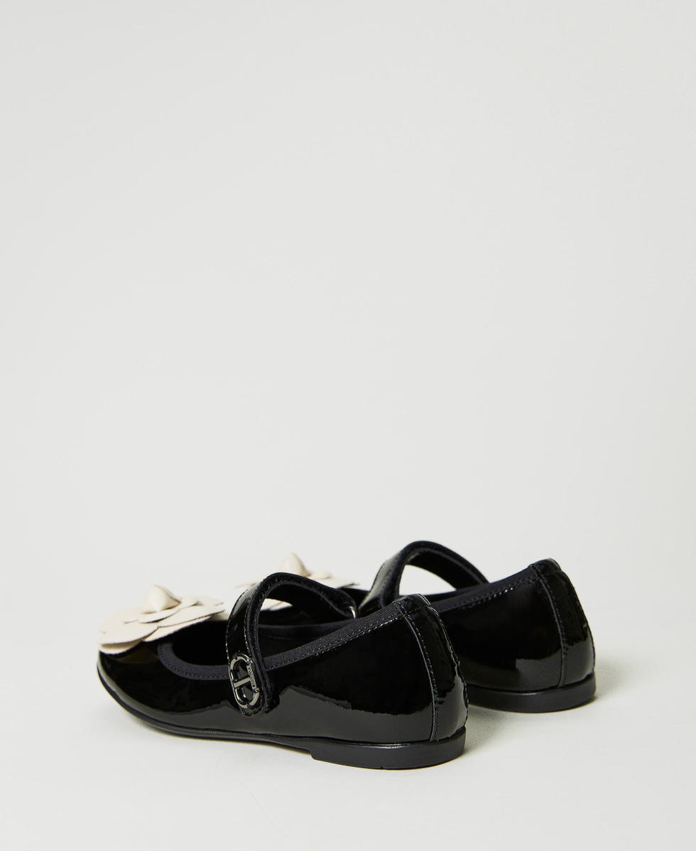 Leather baby ballerinas with flower