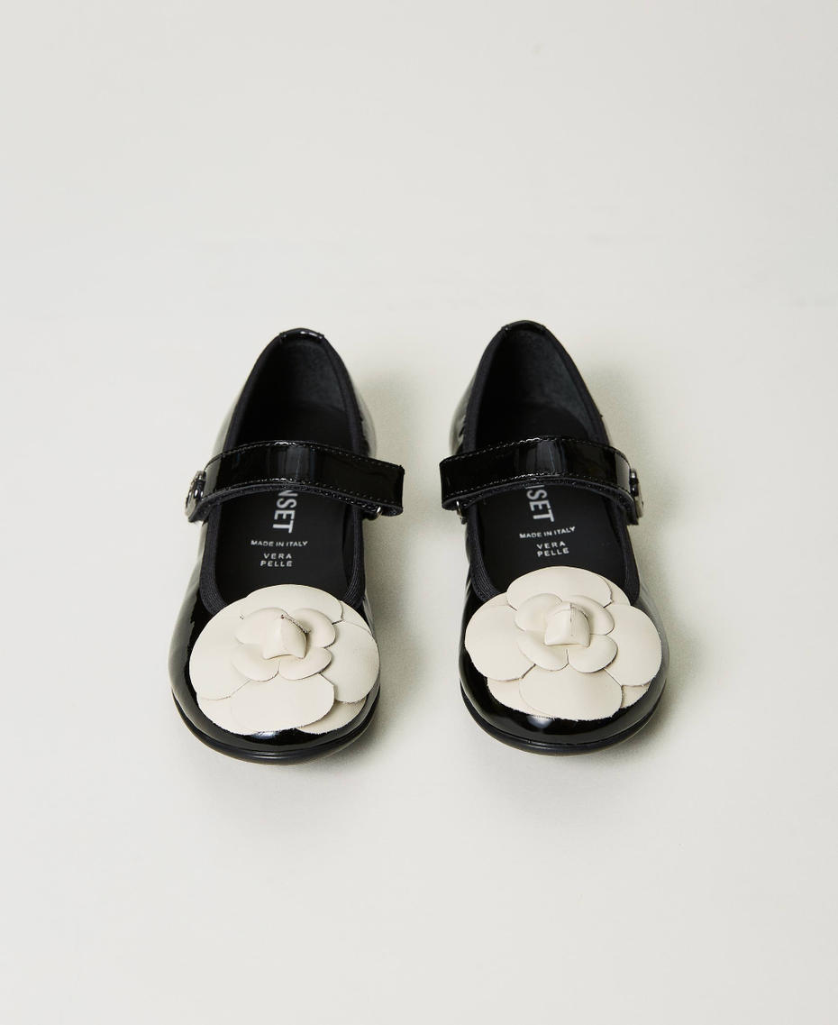 Ballerines enfant en cuir avec fleur