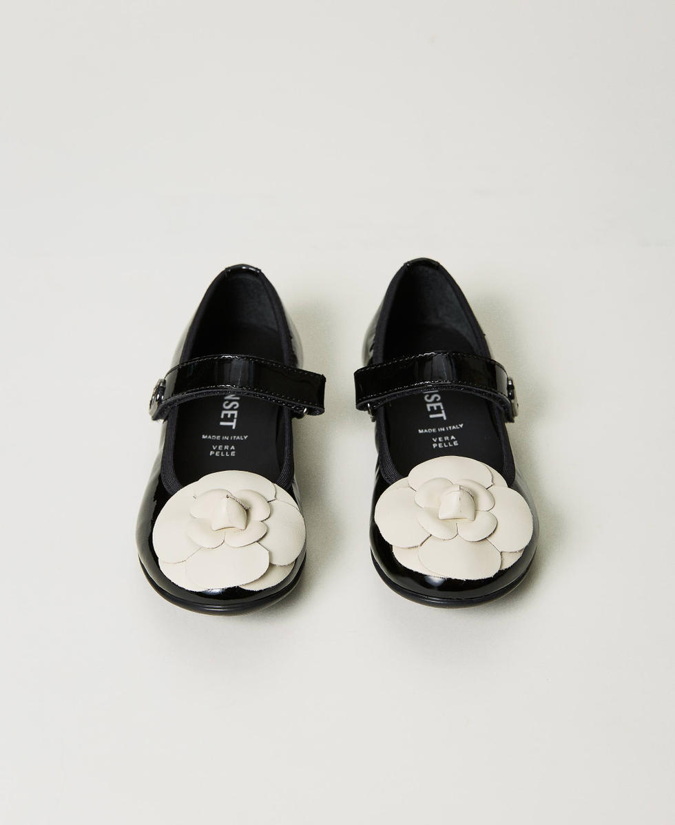 Leather baby ballerinas with flower