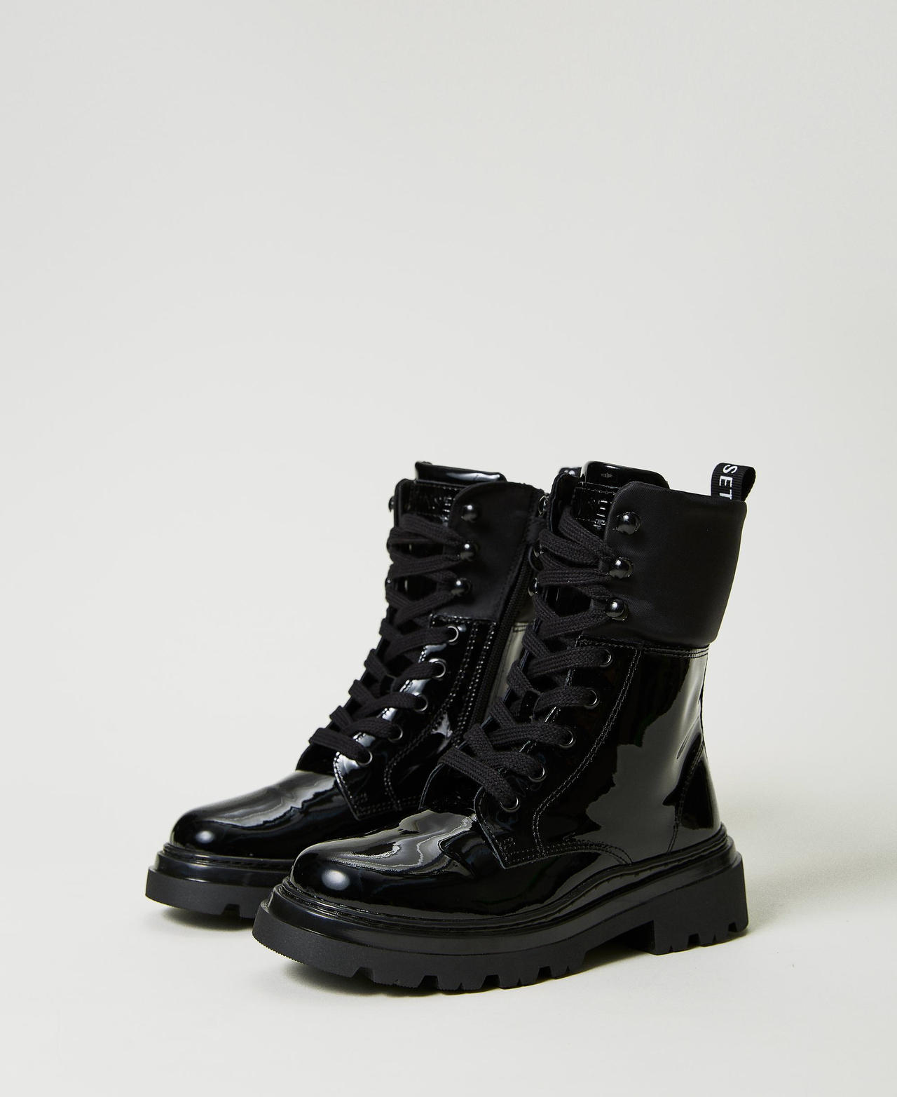 Lace-up patent leather combat boots Black Girl 232GCJ040-02