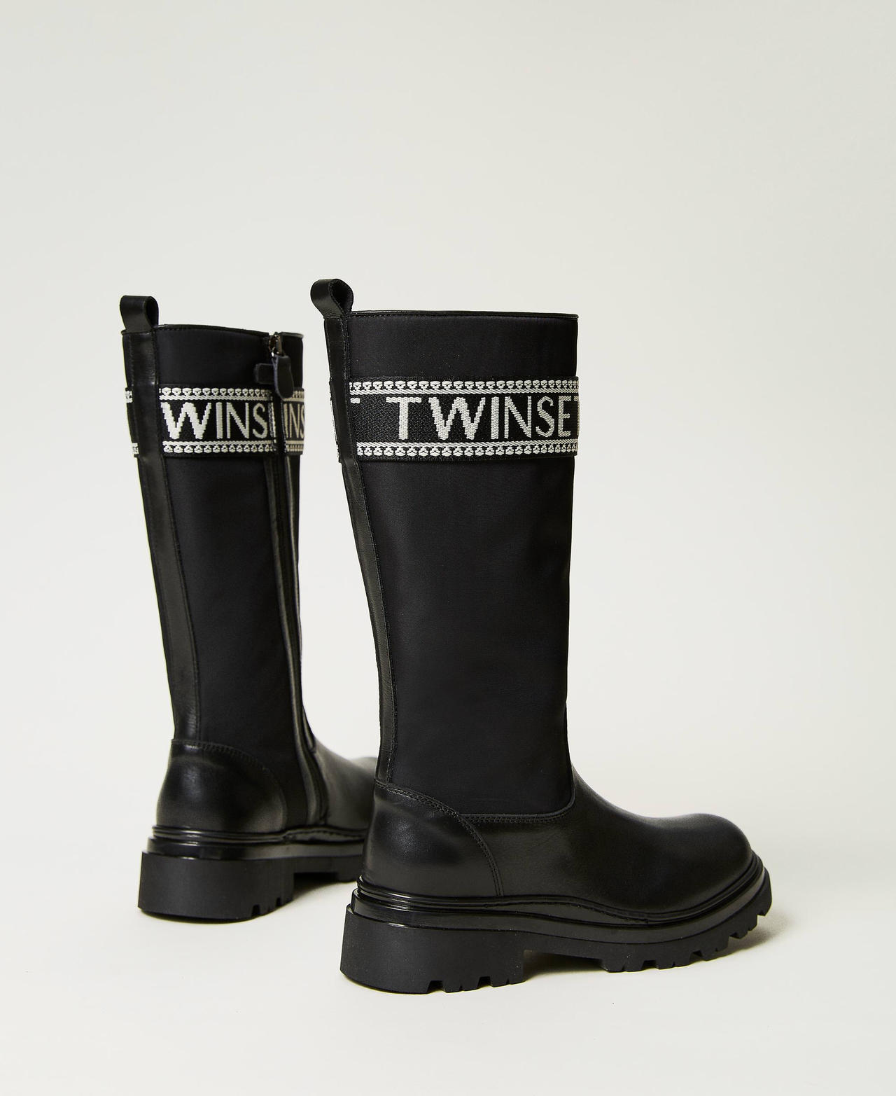 Bottes en cuir avec logo