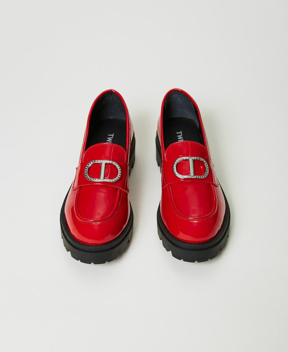Patent leather loafers with Oval T Ultra Red Girl 232GCJ060-04