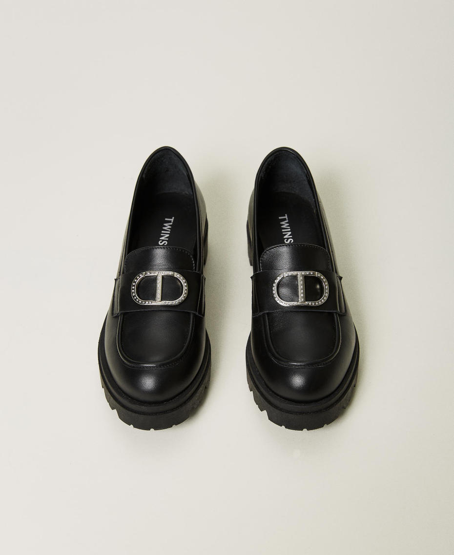 Mocassins en cuir avec Oval T