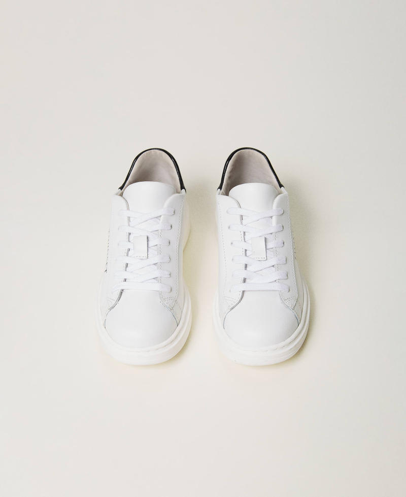 Sneakers in pelle Bicolor Off White / Nero Bambina 232GCJ070-04