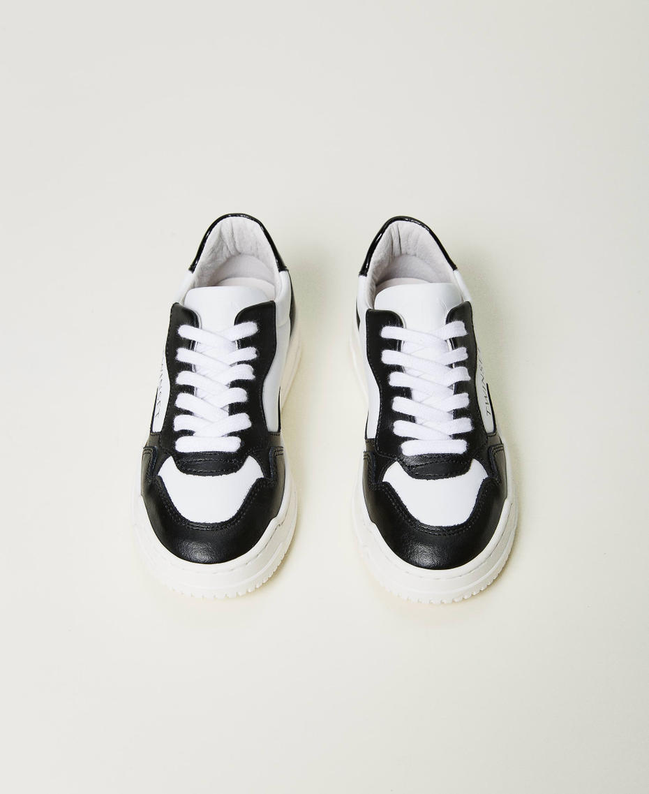 Sneakers in pelle color block Bicolor Off White / Nero Bambina 232GCJ110-04
