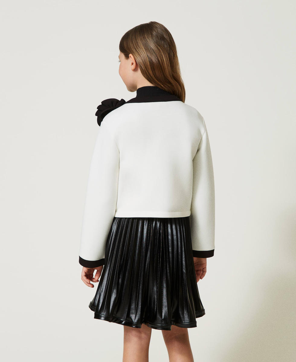 Leather-like pleated skirt
