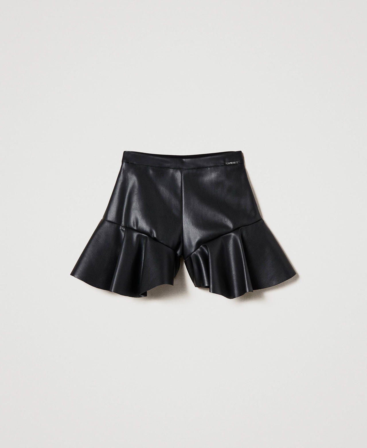 Shorts with godet flounce