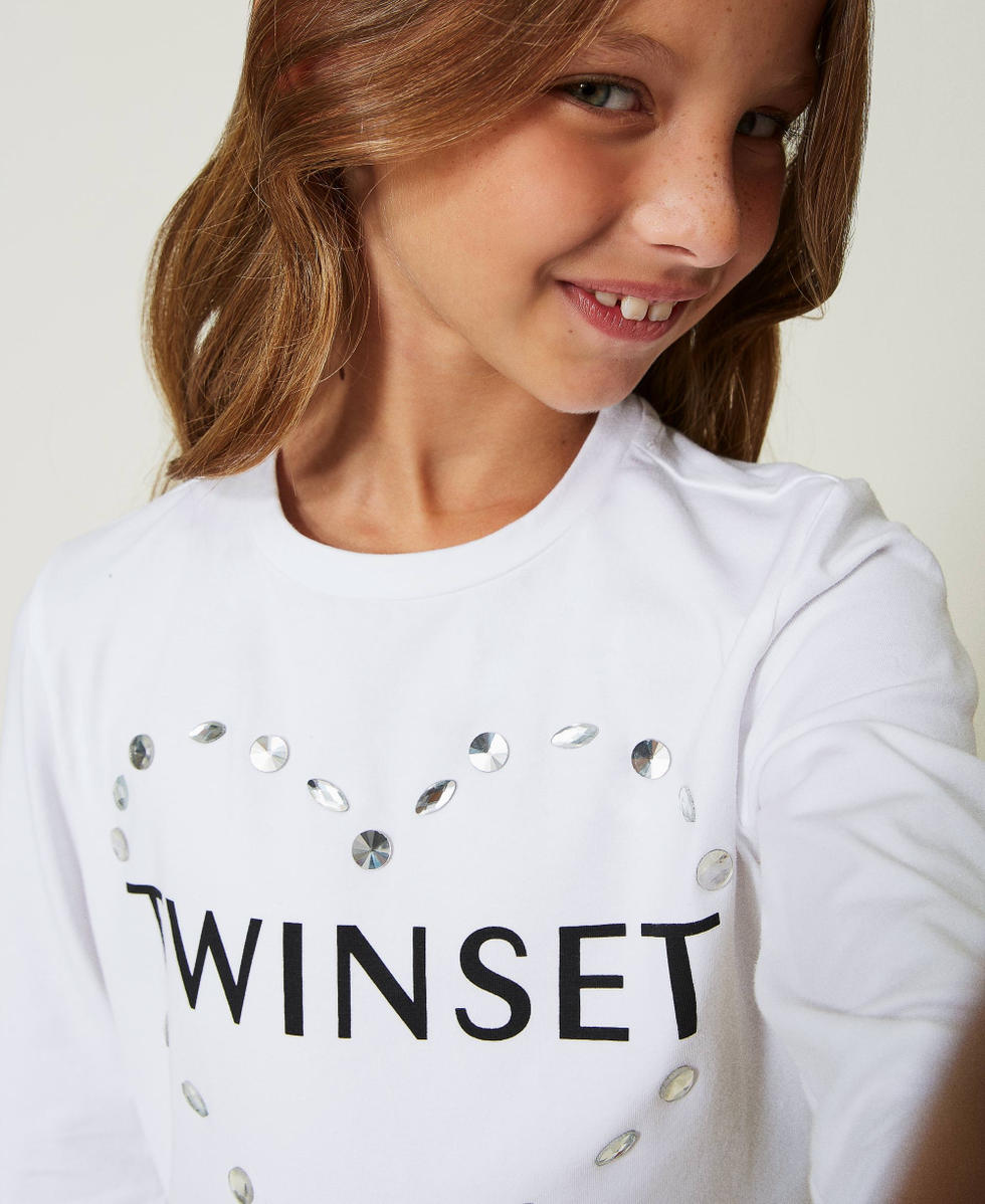 T-shirt con logo e castoni