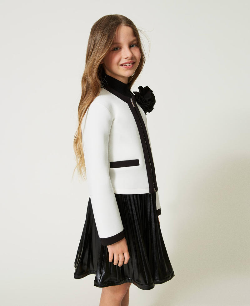 Blouson en scuba avec fleur
