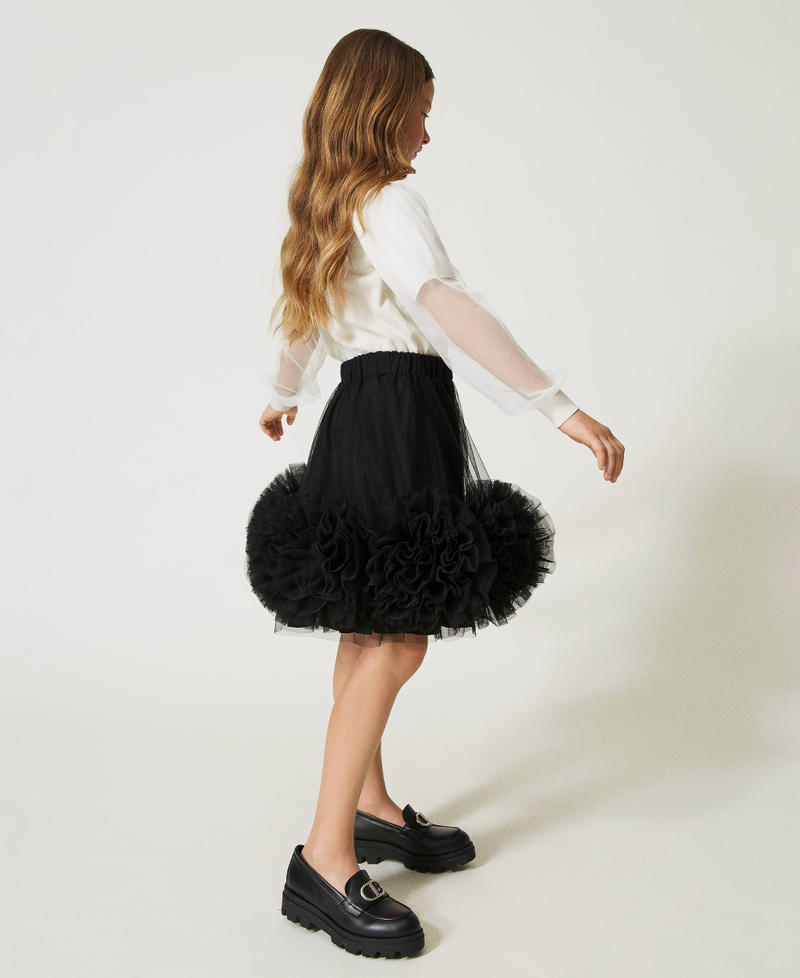 Jupe courte en tulle avec roses